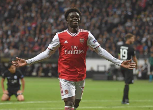 萨卡续约后读父母信件，感恩之情溢于言表