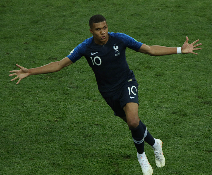 <a href='/news/tag/286.html' style='color: blue;'>皇马</a>伤兵满营迎战曼城，阿韦洛亚如何排兵布阵成焦点