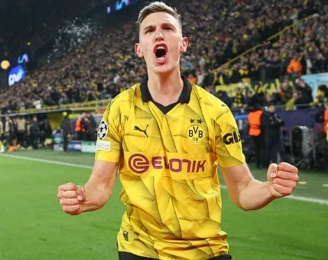 多特后卫施洛特贝克未来引关注，兄长谈其转会抉择